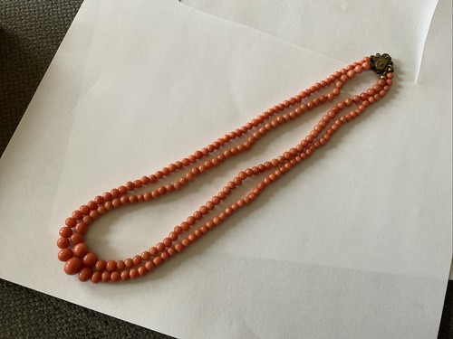 Antique coral bead - coral, double